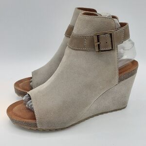 Diba True Neon Nights Nubuck Suede Leather Wedge Shoe Size 8.5.